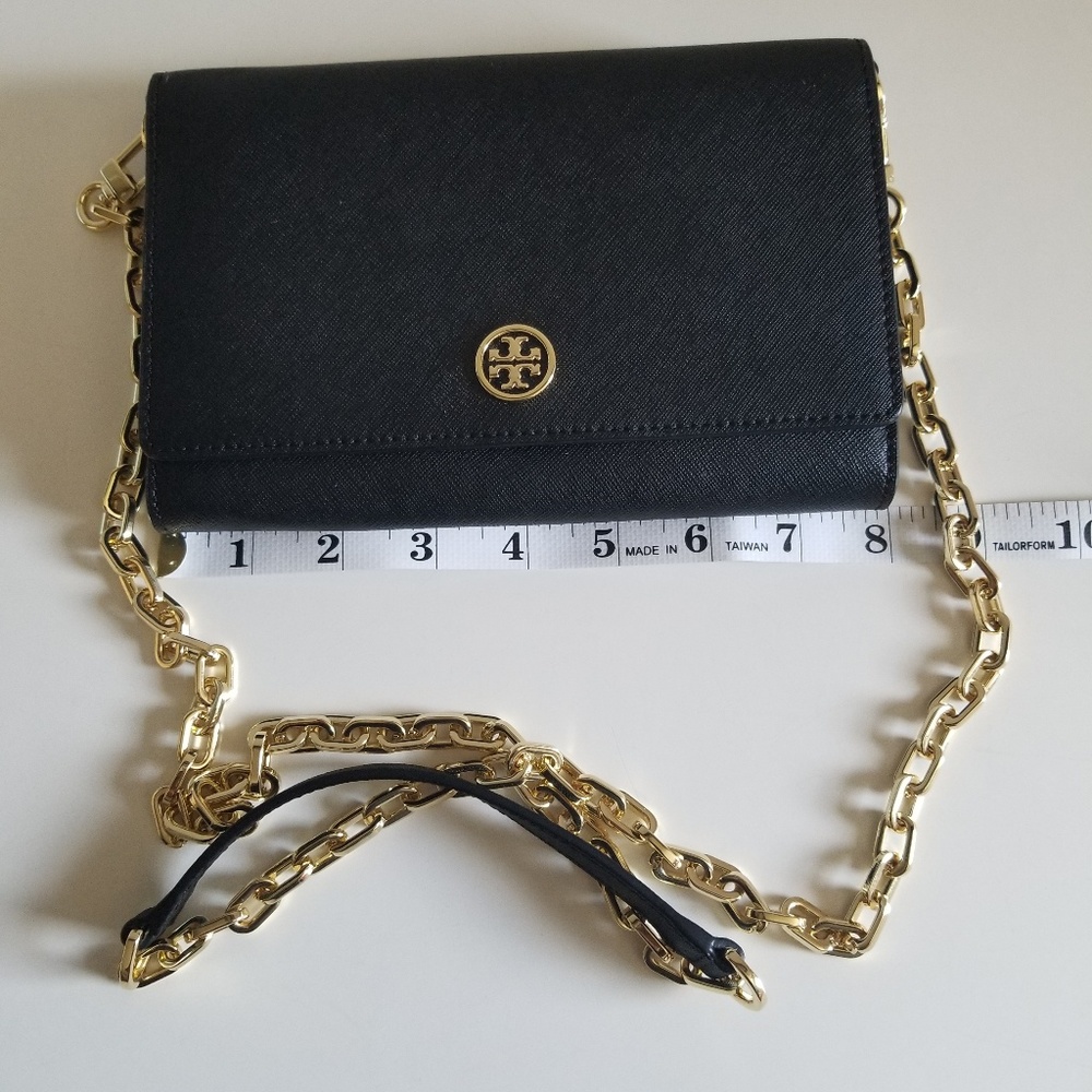 Tory Burch Robinson flat wallet- Black